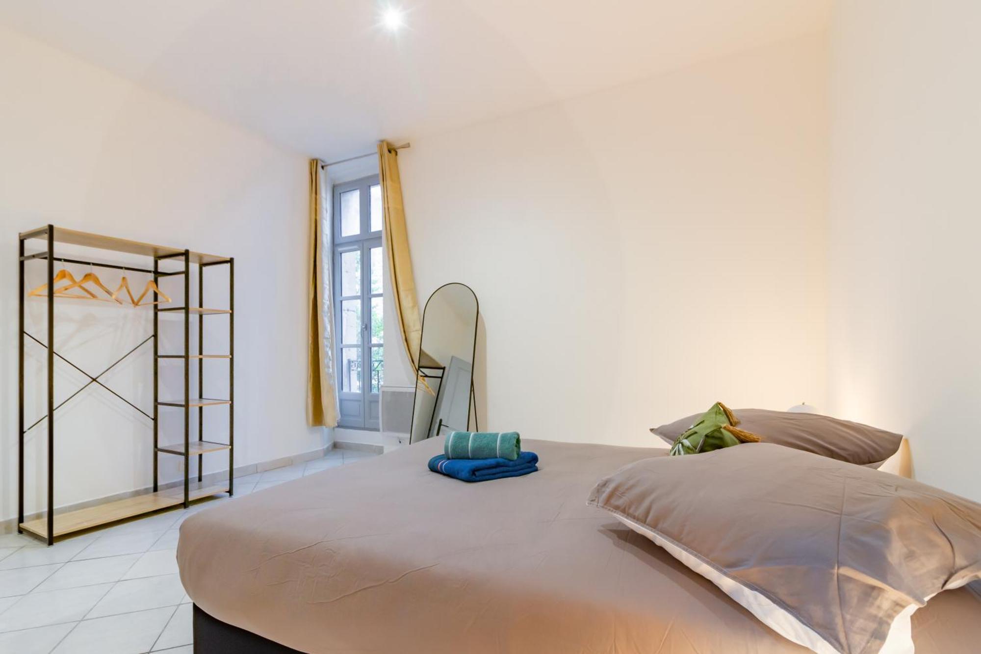 Spacieux Appartement En Plein Coeur De Béziers Exterior foto